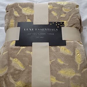 LEAF foil flannel throw